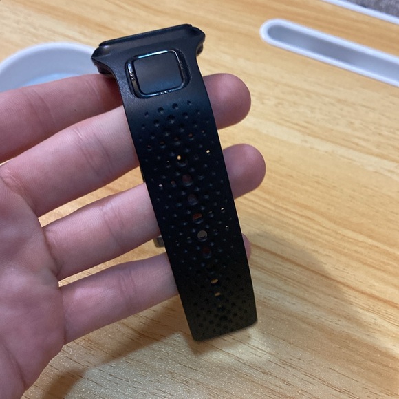 5 for $20 Tomtom runners watch - Picture 3 of 6